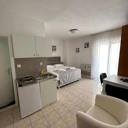 Apartments Toni 2000 Podstrana Exterior foto