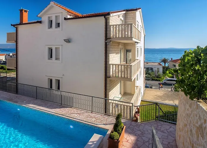Apartments Toni 2000
