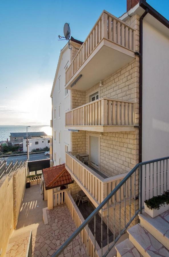 Apartment Toni 2000 Podstrana