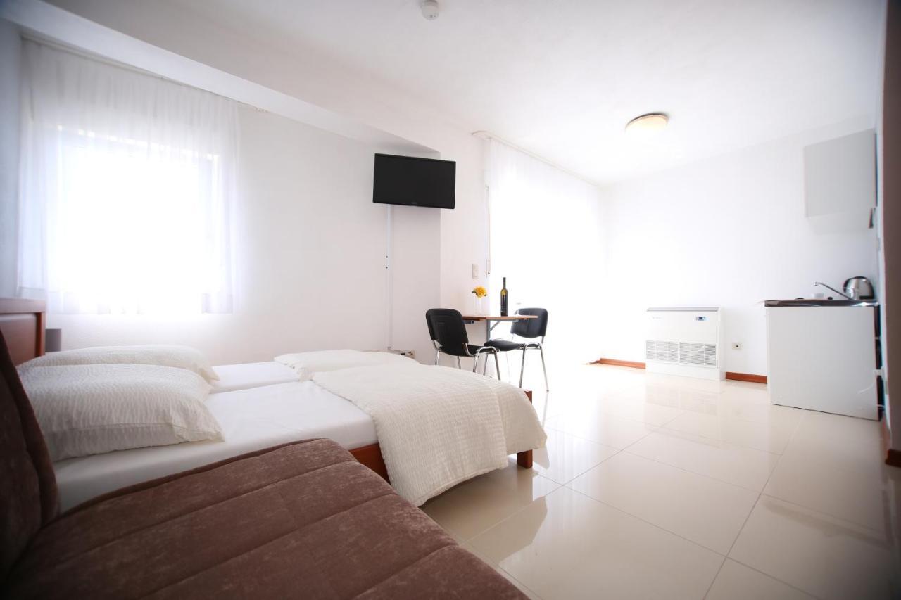 Toni 2000 Apartman