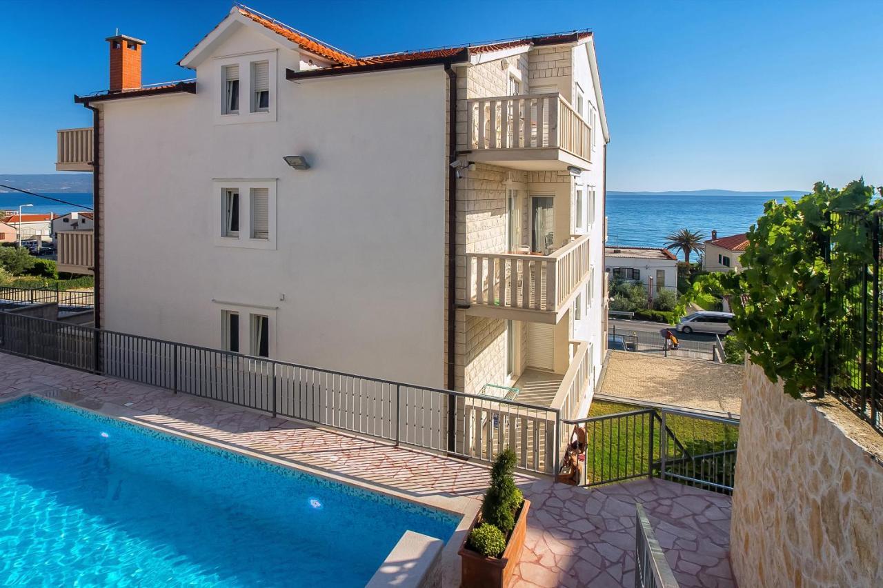 Apartment Toni 2000 Podstrana