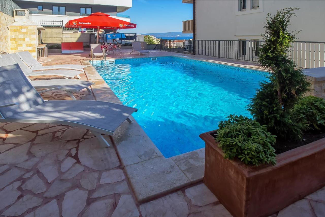 Apartment Toni 2000 Podstrana