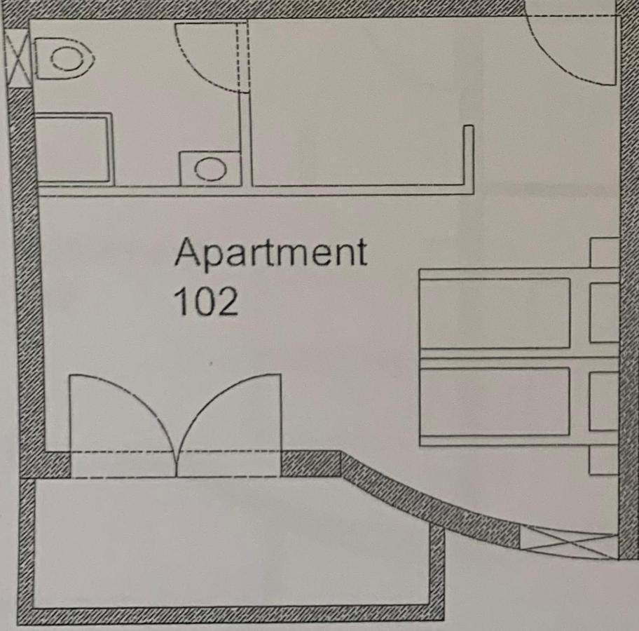 Toni 2000 Apartment *