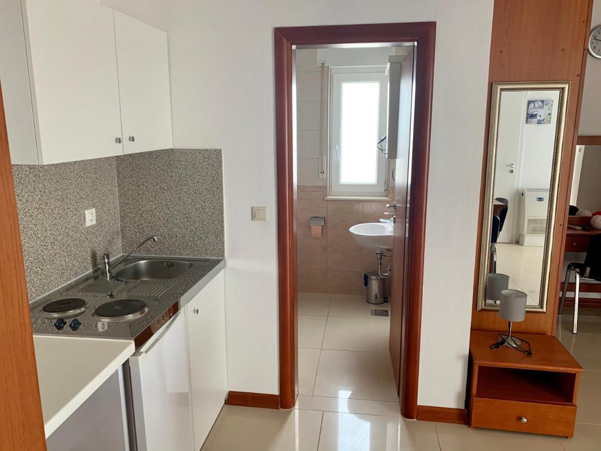 Apartment Toni 2000 Podstrana