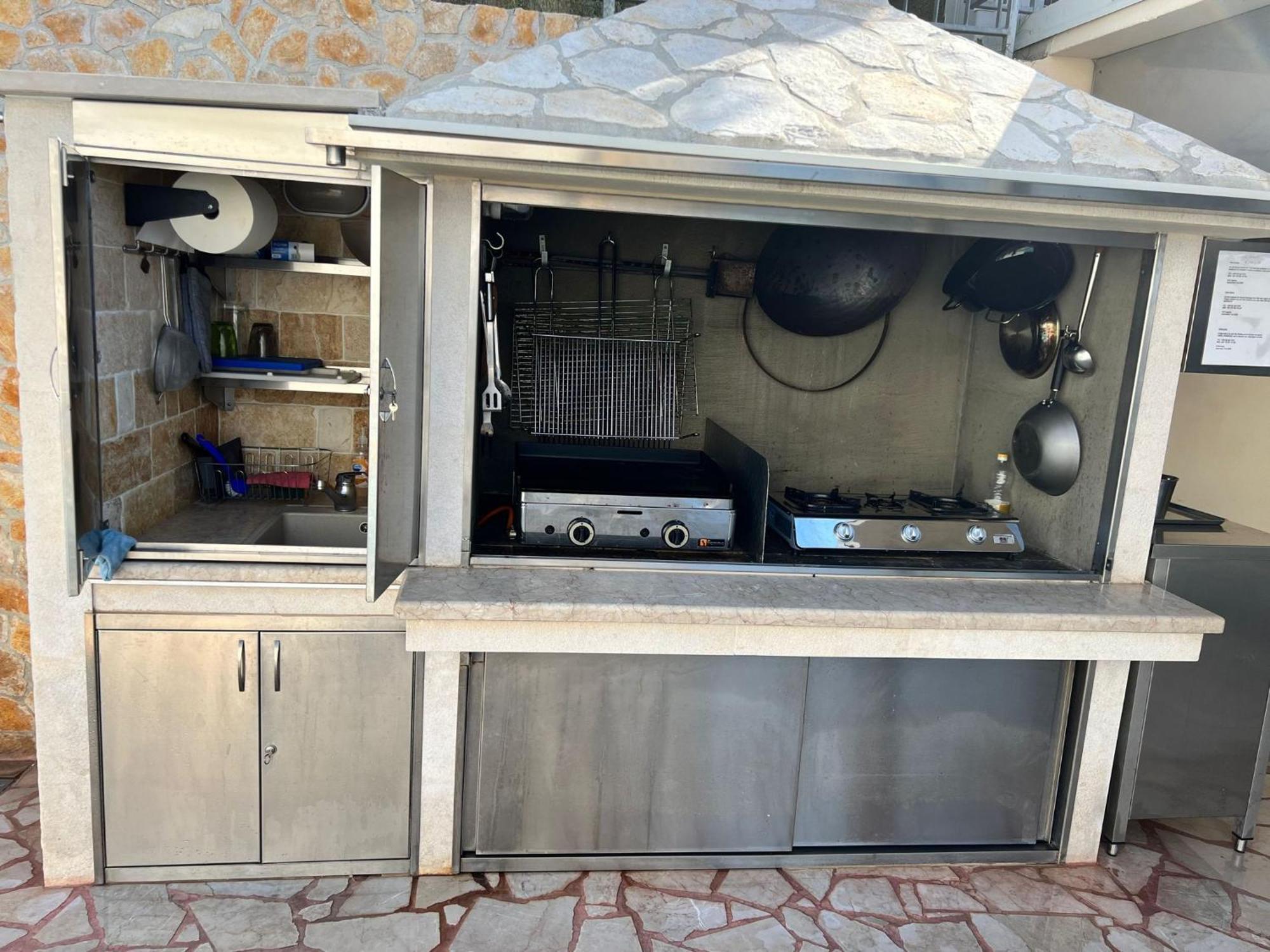 Apartman Toni 2000 Podstrana